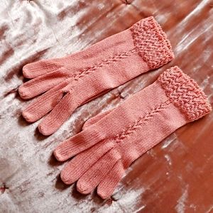 Pink Vintage hand made 💗 gloves s/m